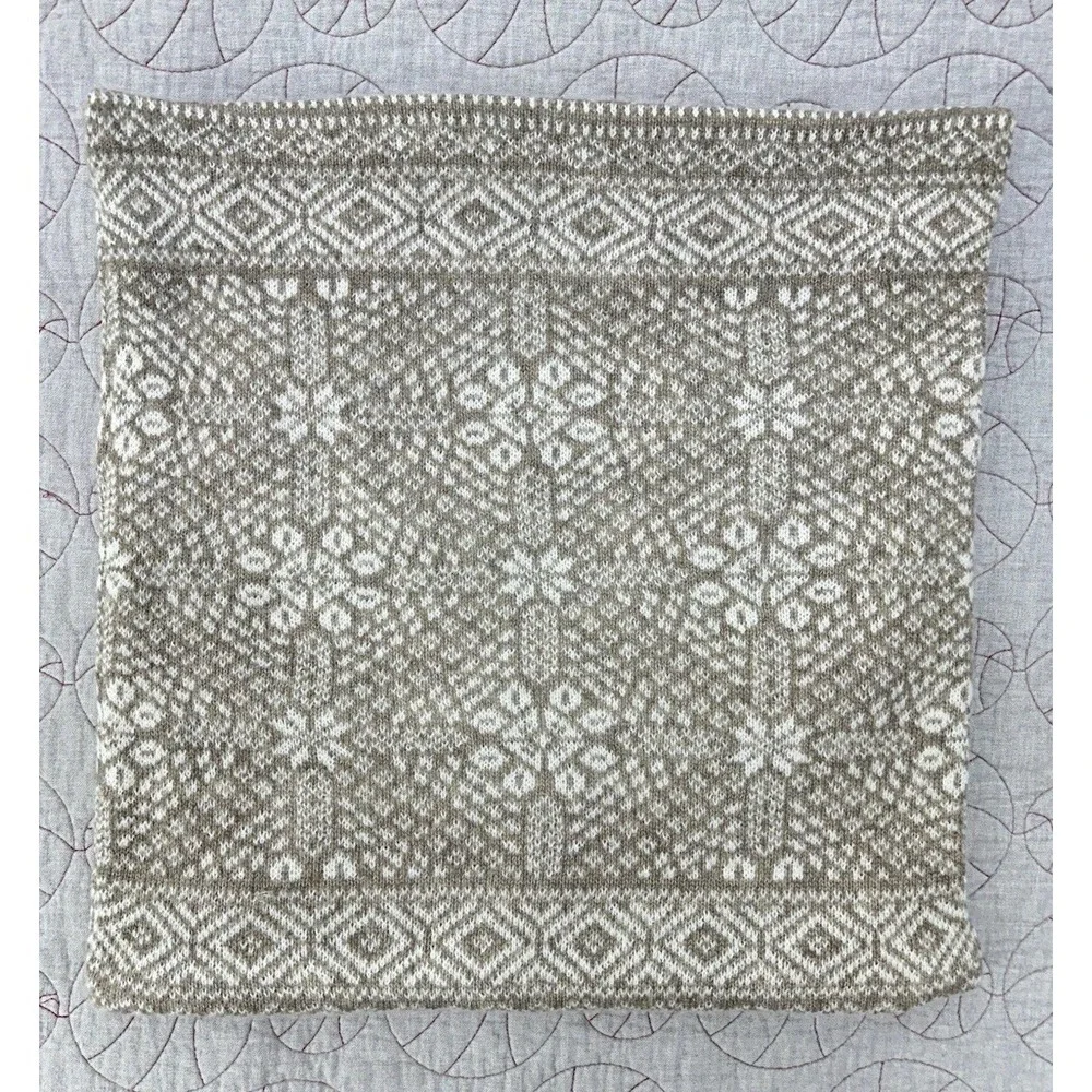 Pottery Barn Snowflake Fair Isle Knit Pillow Cover Square Throw‎ 20